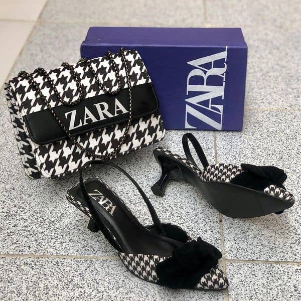 ZARA CRYSTAL HEEL 17