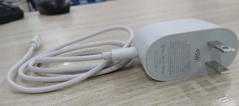 Google pixel 9pro XL 45w charger cable 100% original guarantee 4
