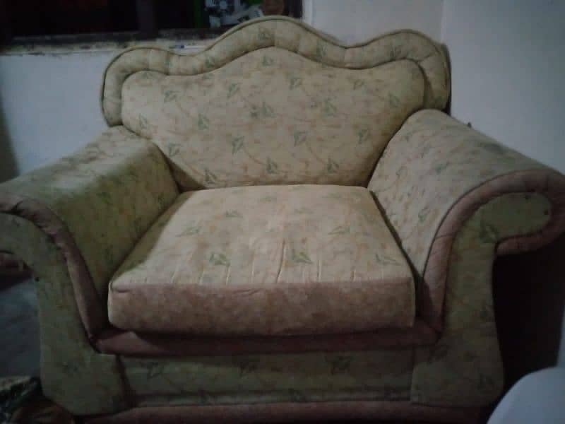 2 single seater Sofa set 0