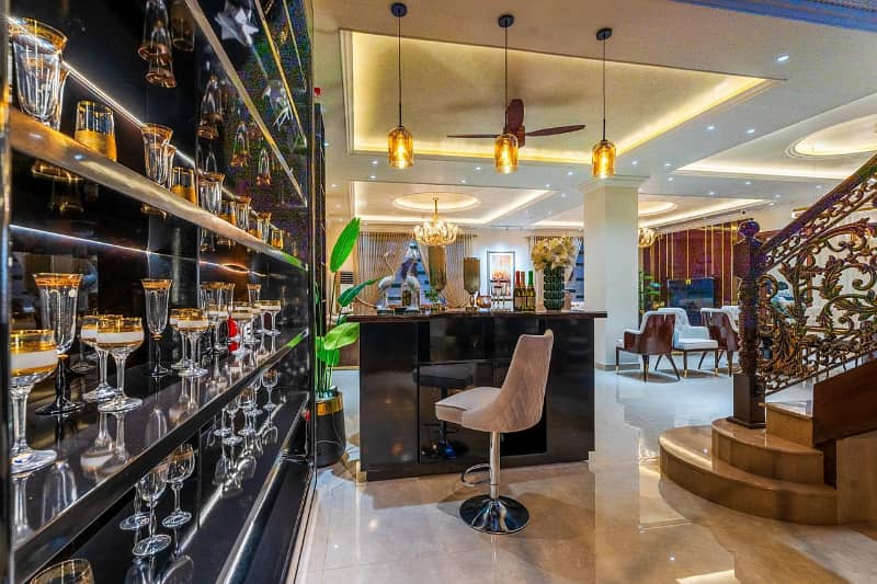 DHA Phase 5, 01 Kanal, 05 Bed, Fully Furnished Luxurious House With Basement For Sale. 1
