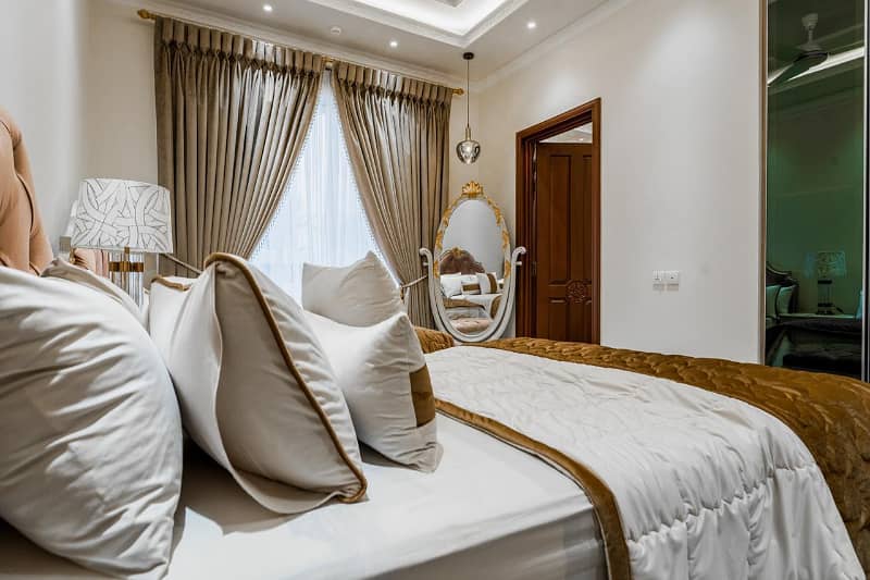 DHA Phase 5, 01 Kanal, 05 Bed, Fully Furnished Luxurious House With Basement For Sale. 32