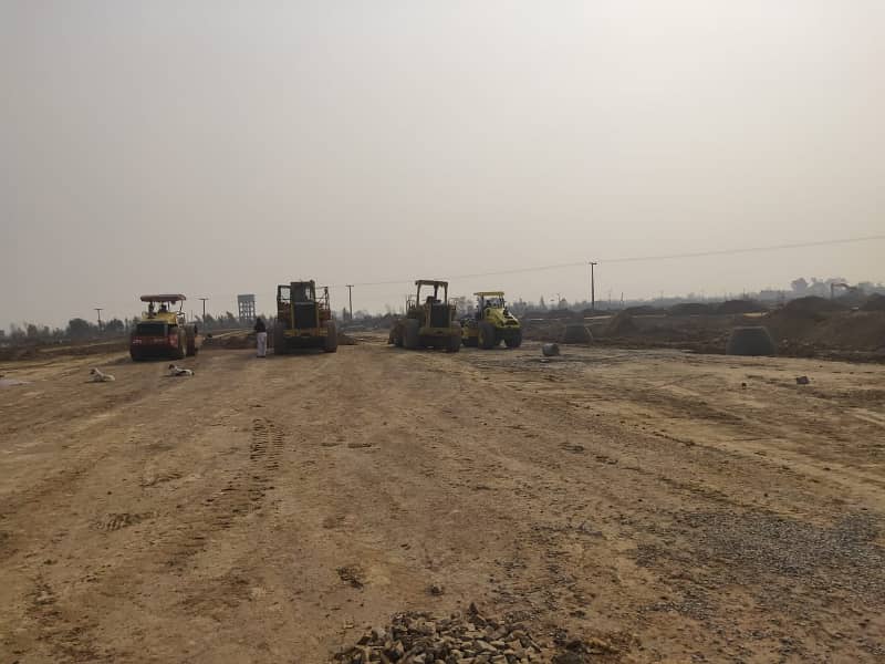 LDA City, Block J, 05 Marla Residential Plot For Sale. 2