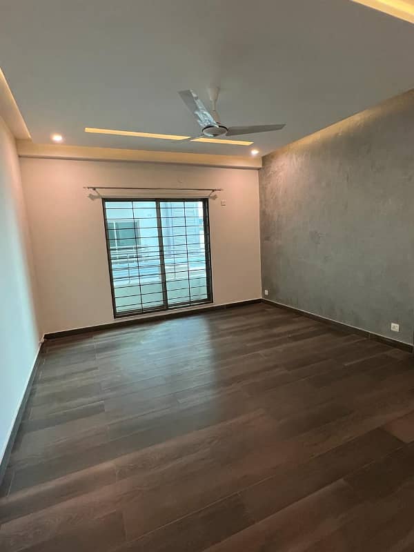 Askari 11, Sector D, 10 Marla, 3 Bed, Ground Floor, Luxury Apartment For Rent. Facing Lake 19