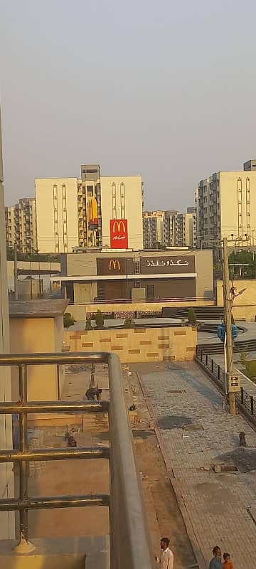 Askari 11, Sector D, 10 Marla, 3 Bed, Ground Floor, Luxury Apartment For Rent. Facing Lake 32