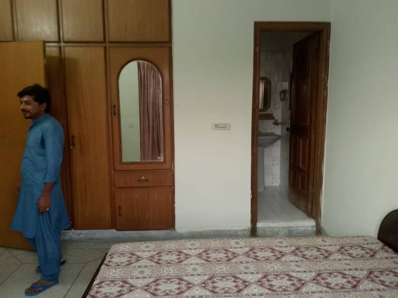 DHA Phase 1, 01 Kanal, 01 Bed, For Rent 0