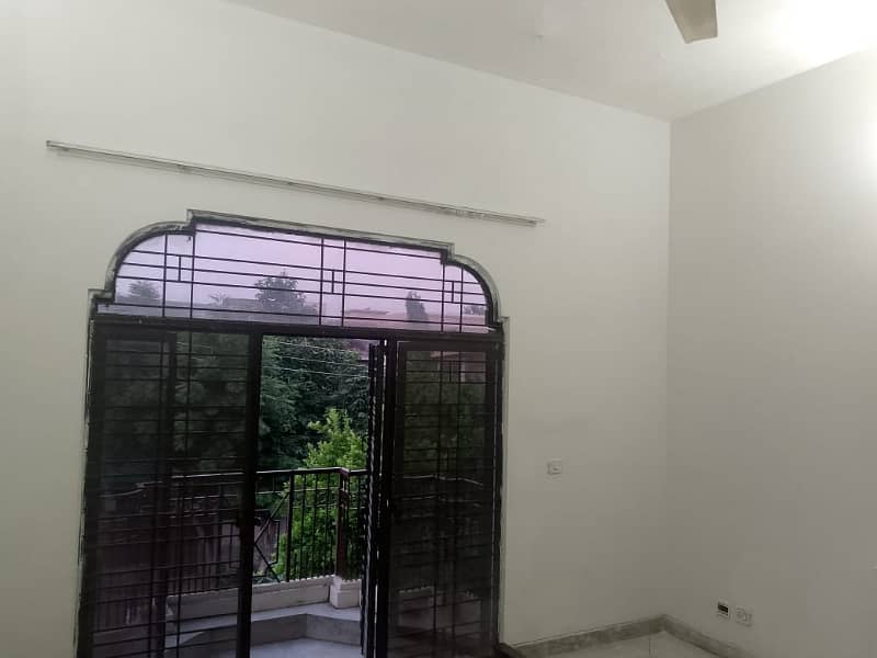 DHA Phase 1, 01 Kanal, 01 Bed, For Rent 1