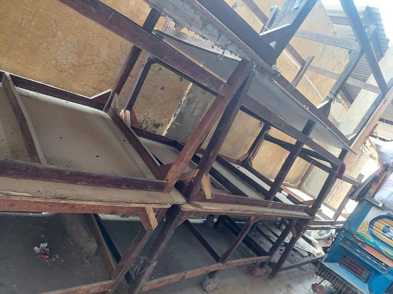 working tables, heavy duty, 8×4, quantity available 1