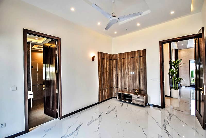 1 Kanal Fully Basement Modern Bungalow With 1 Kanal Lawn For Sale In Phase 7 12