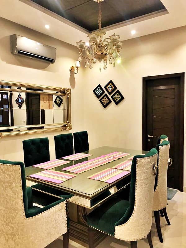 10 Marla Well Maintained Modern Bungalow For Sale In Phase 5 7