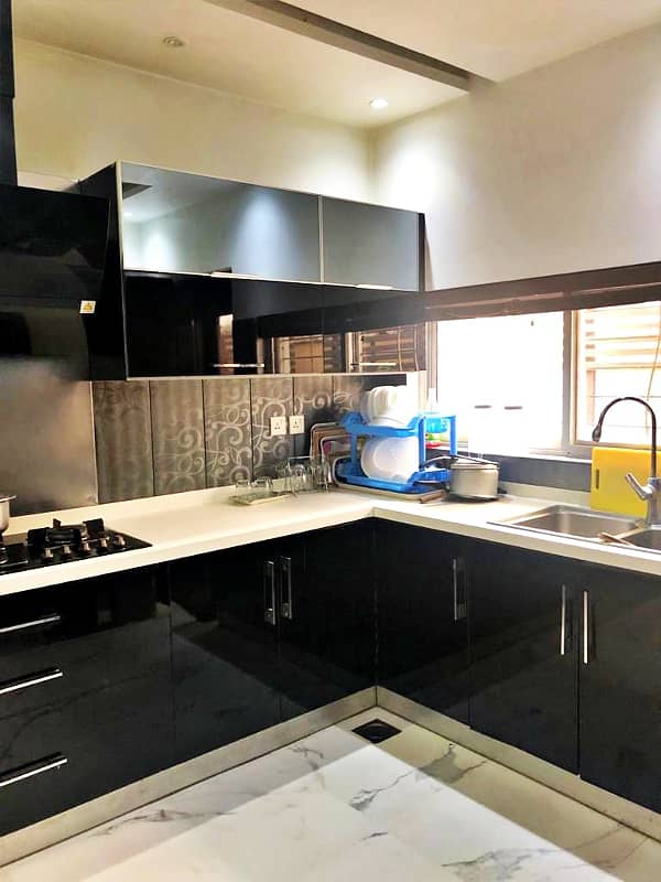 10 Marla Well Maintained Modern Bungalow For Sale In Phase 5 20