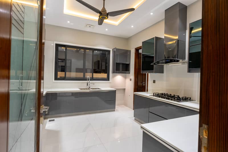 1 Kanal Brand New Modern Bungalow For Sale At Prime Location Phase 7 17