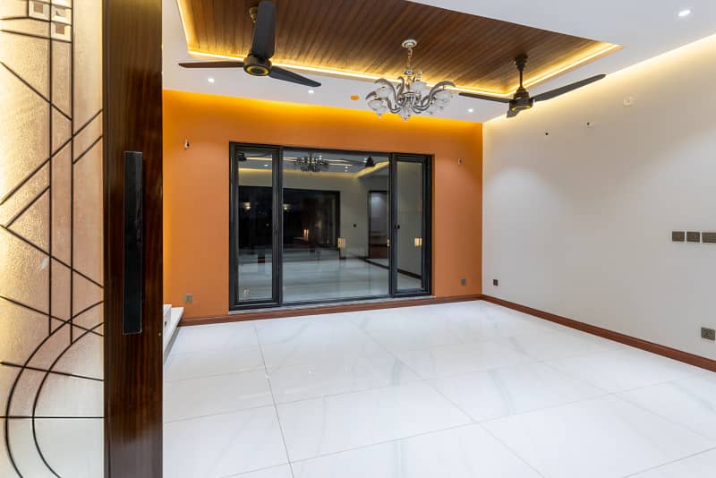 1 Kanal Brand New Modern Bungalow For Sale At Prime Location Phase 7 37
