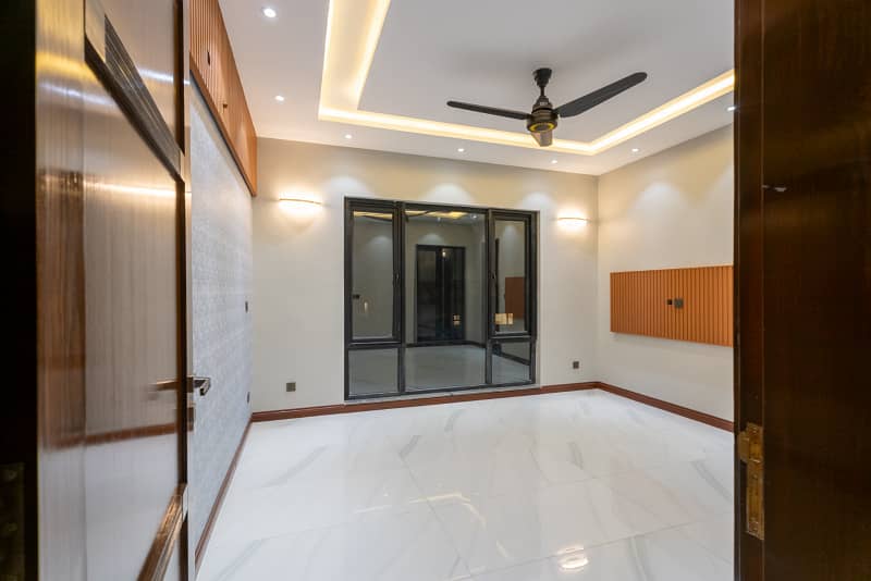 1 Kanal Brand New Modern Bungalow For Sale At Prime Location Phase 7 43