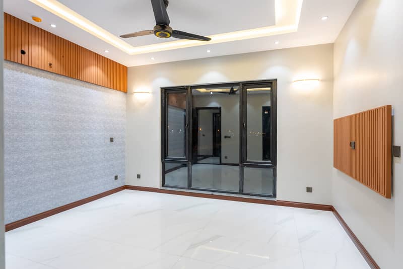 1 Kanal Brand New Modern Bungalow For Sale At Prime Location Phase 7 47