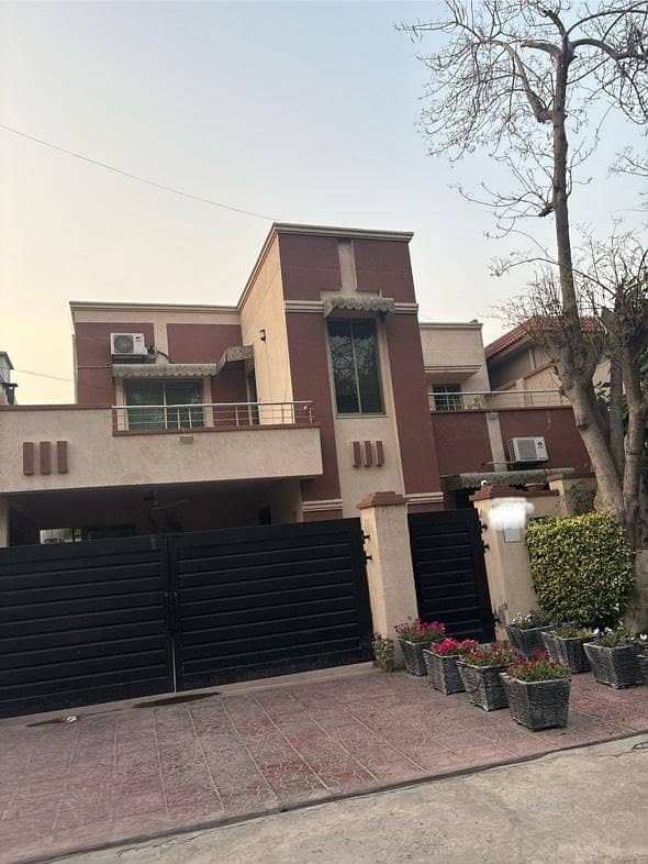 Askari 11 Corner 10 Marla Most Prime Location House For Sale In Very Reasonable Price 0