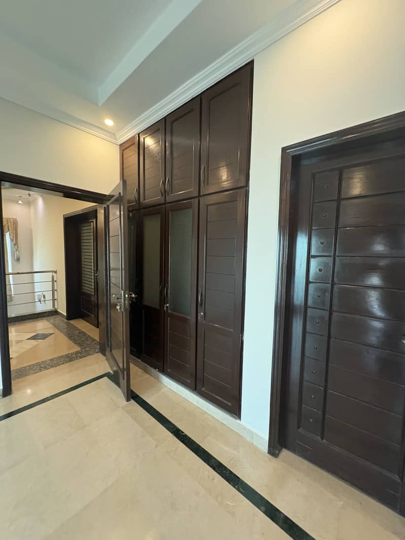 Dha Phase 5 Hot Location H Block Near Park And Commercial 4
