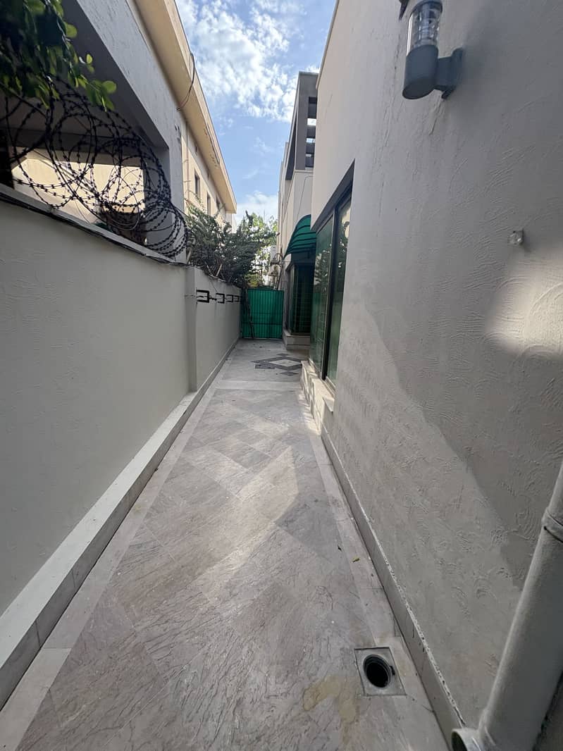 Dha Phase 5 Hot Location H Block Near Park And Commercial 5