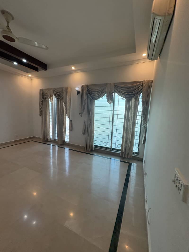 Dha Phase 5 Hot Location H Block Near Park And Commercial 8