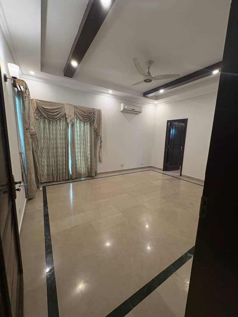 Dha Phase 5 Hot Location H Block Near Park And Commercial 9