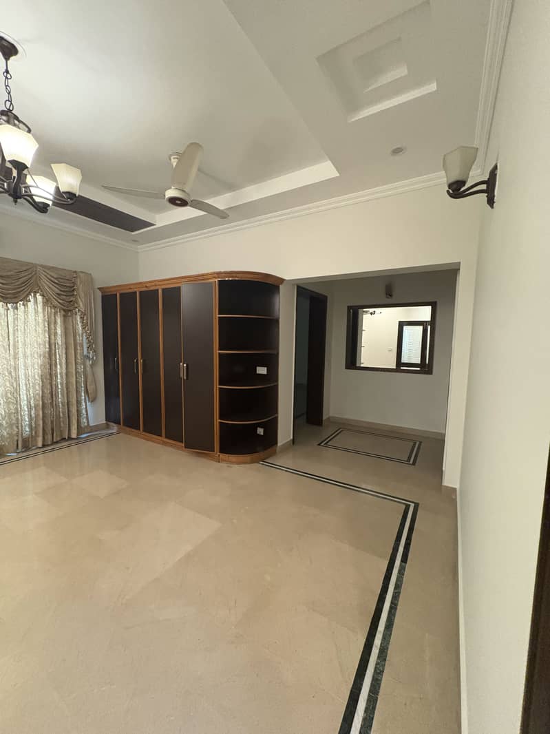 Dha Phase 5 Hot Location H Block Near Park And Commercial 20