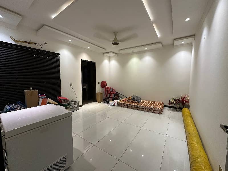 22 Marla House In Dha Phase 7 30