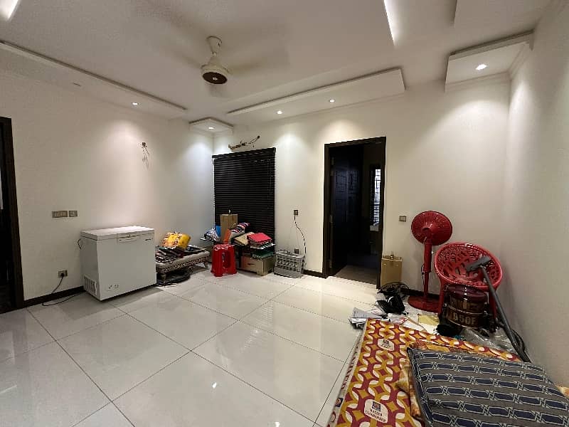 22 Marla House In Dha Phase 7 33