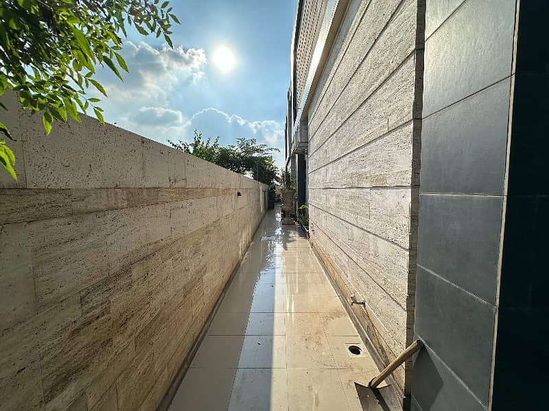 22 Marla House In Dha Phase 7 38