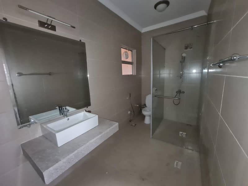 350sq Yard 4 Bed DDL Sports Villas With 100sq Yd Back Yard LAWN At LOWEST RATE Of MARKET 14