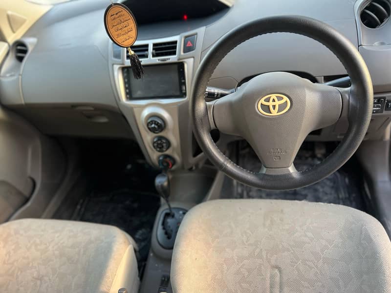 Toyota Vitz 2008 8