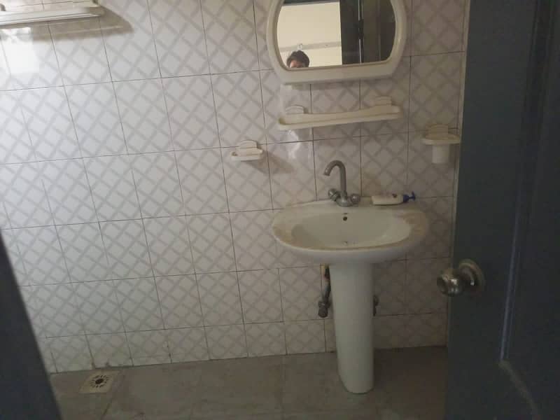 Fully Furnished Office Space Available For Rent 4