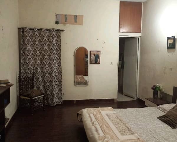 10 Marla House For sale In Allama Iqbal Town - Ravi Block Lahore 3