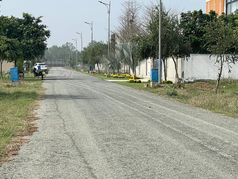 DHA PHASE 7 Z1 3 KANAL PLOT BETWEEN 2 KANAL HOUSES 1