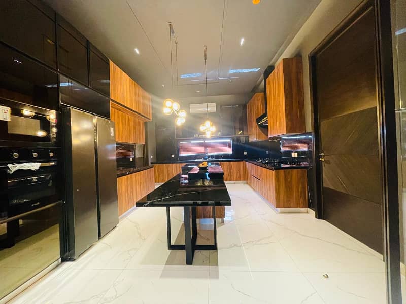 26 MARLA BRAND NEW FULLY FURNISHED HOUSE IN DHA PHASE 7 6
