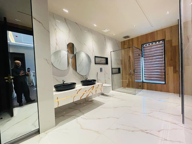 26 MARLA BRAND NEW FULLY FURNISHED HOUSE IN DHA PHASE 7 11