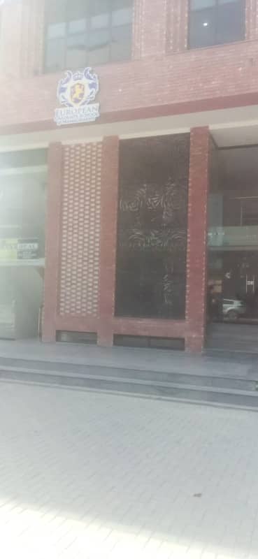 4 MARLA GROUND AND MEZZANINE FLOOR FOR RENT 1