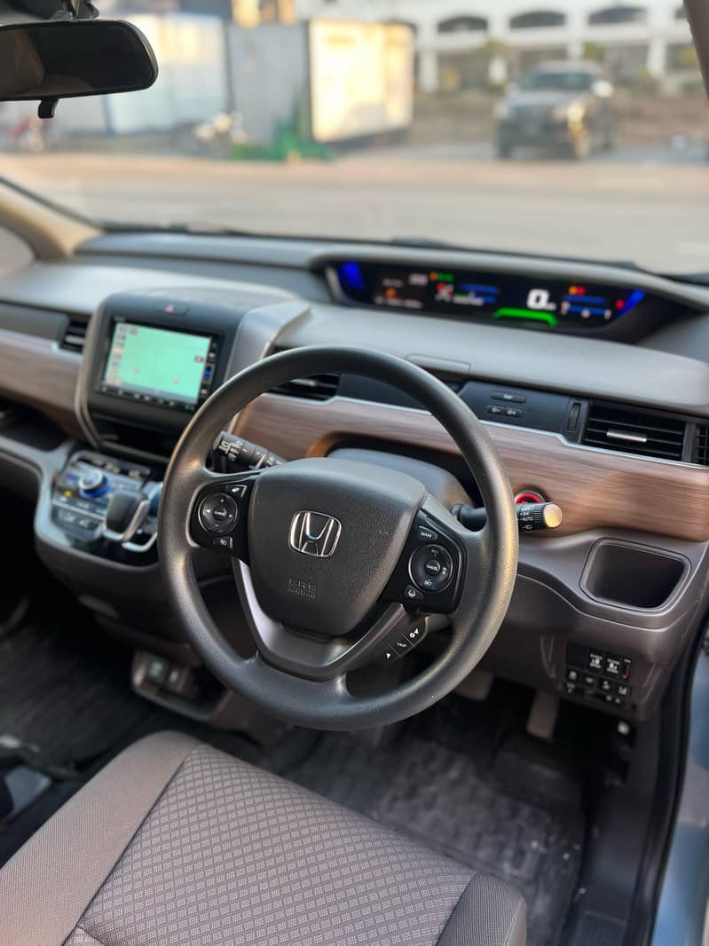 Honda Freed 2021 10