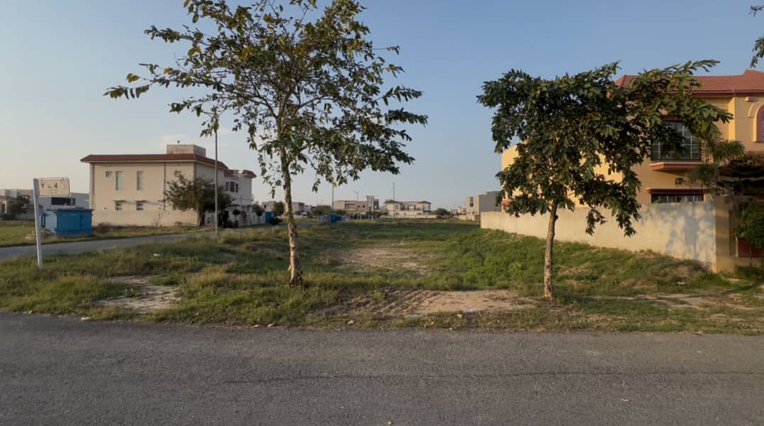 1 Kanal Plot Near Park And McDonalds At Prime Location Of Phase 7 0