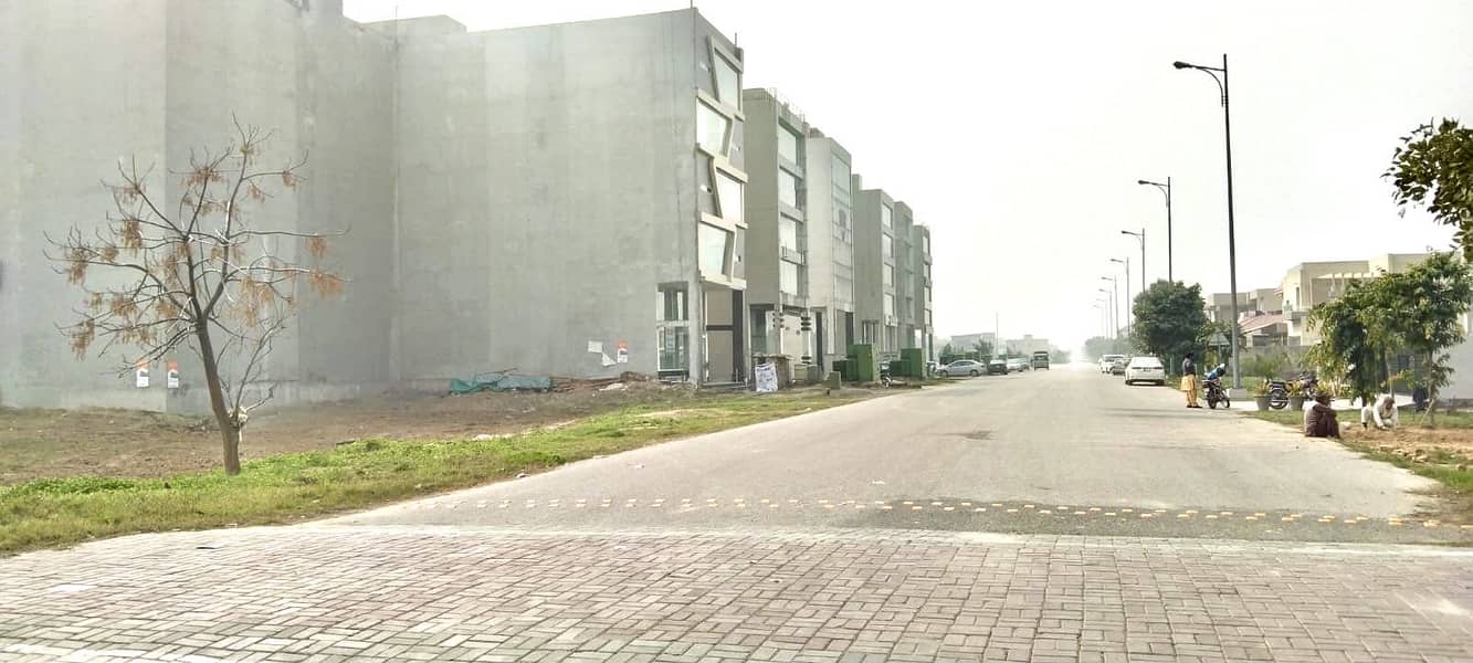 BUILDING FOR SALE 0