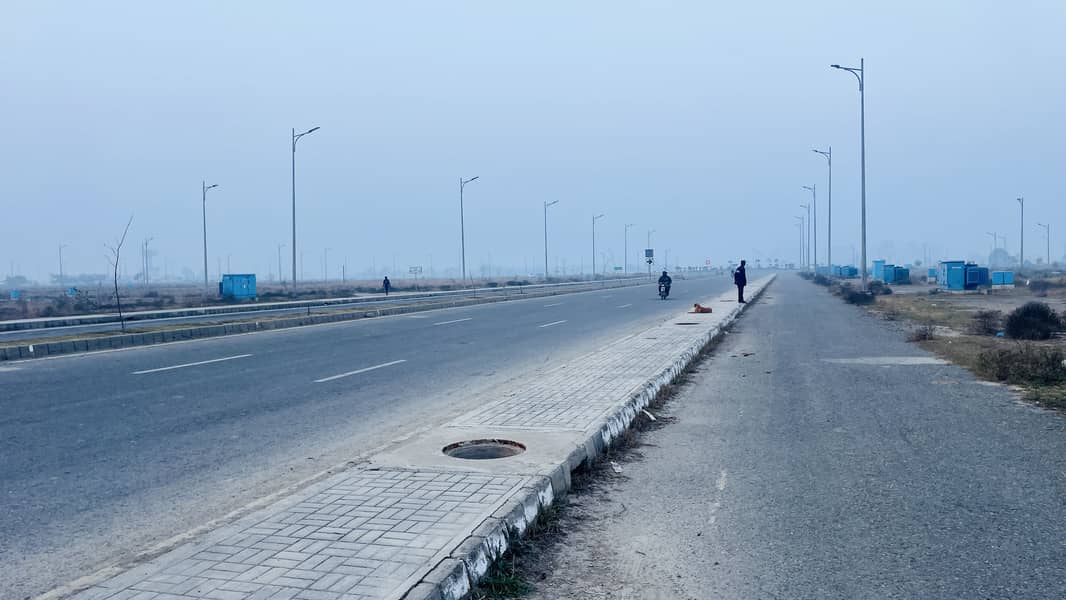 COMMERCIAL PLOT FOR SALE 0