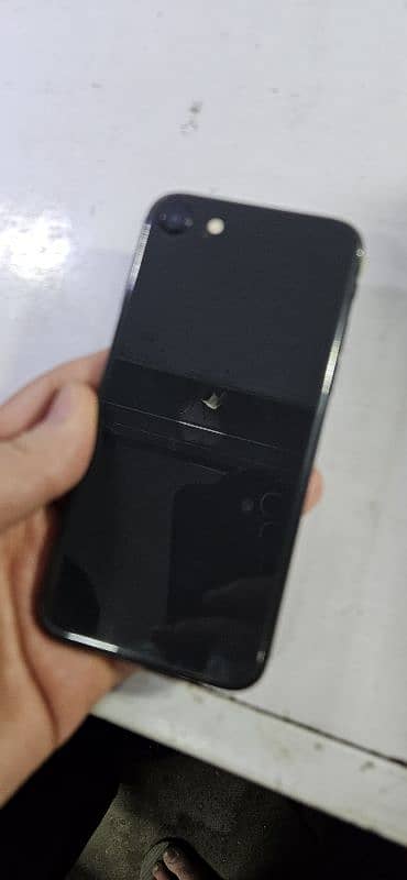 iphone se 2020 jv 3