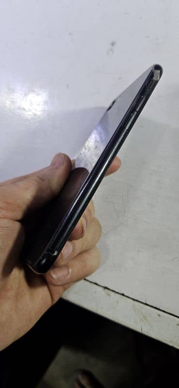 iphone se 2020 jv 4