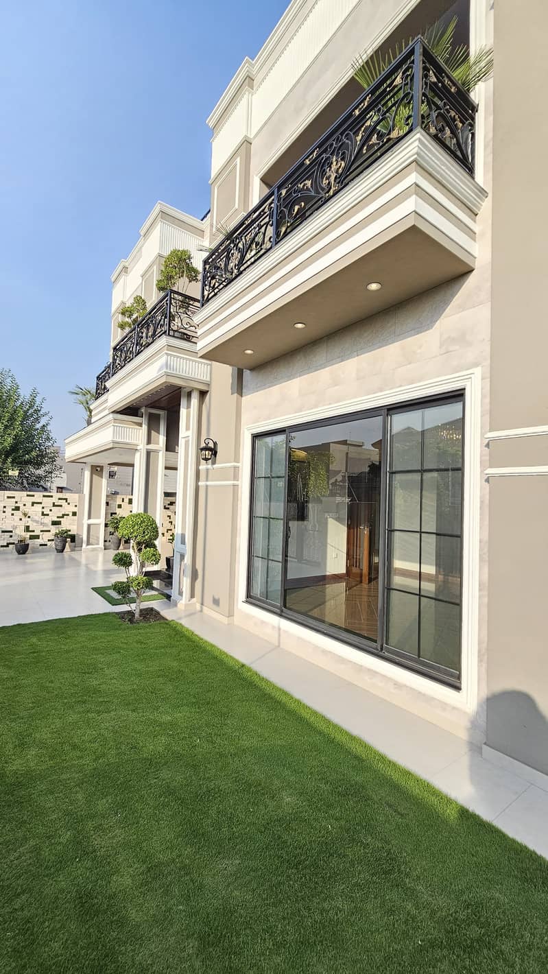 1 Kanal Modern Design Slightly Used Bungalow At Prime Location 1
