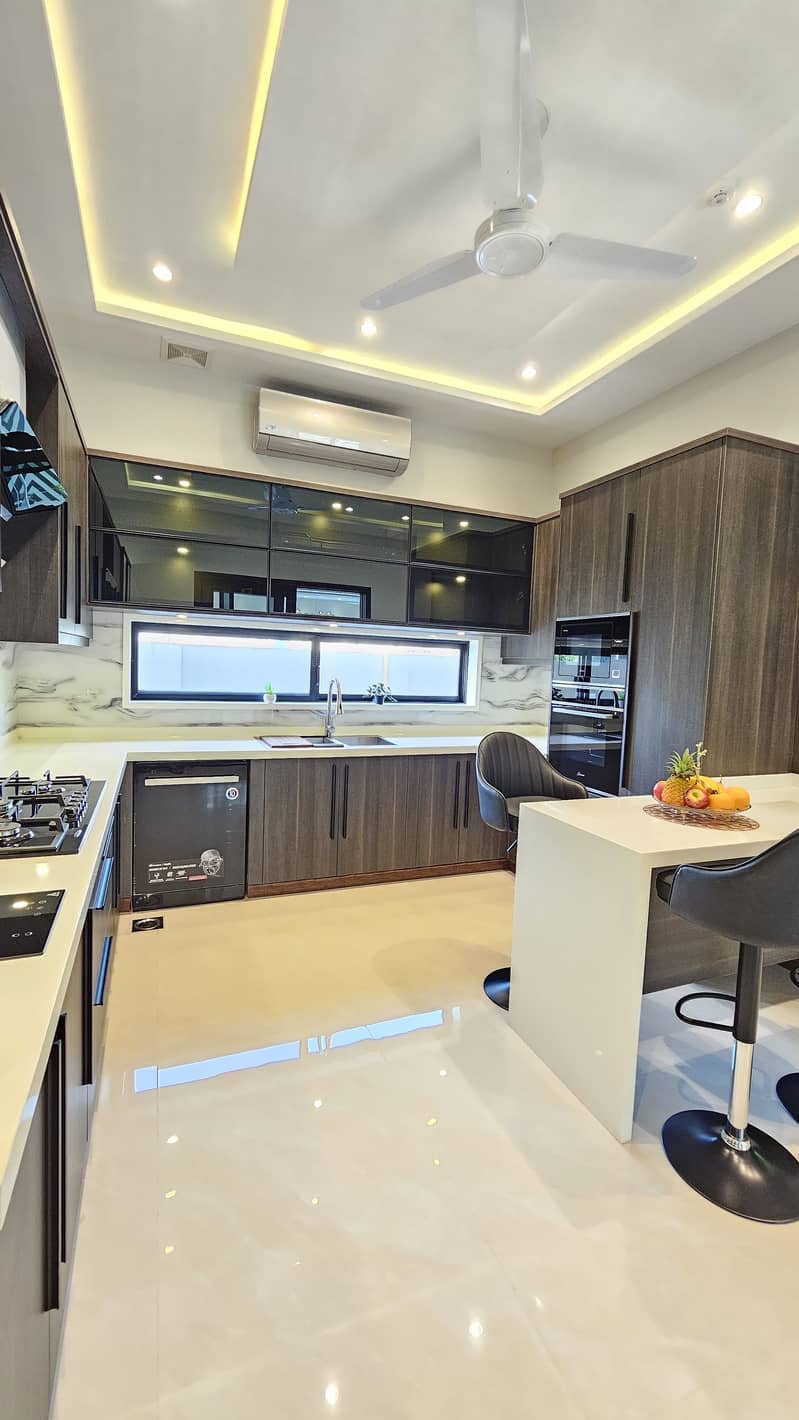 1 Kanal Modern Design Slightly Used Bungalow At Prime Location 7