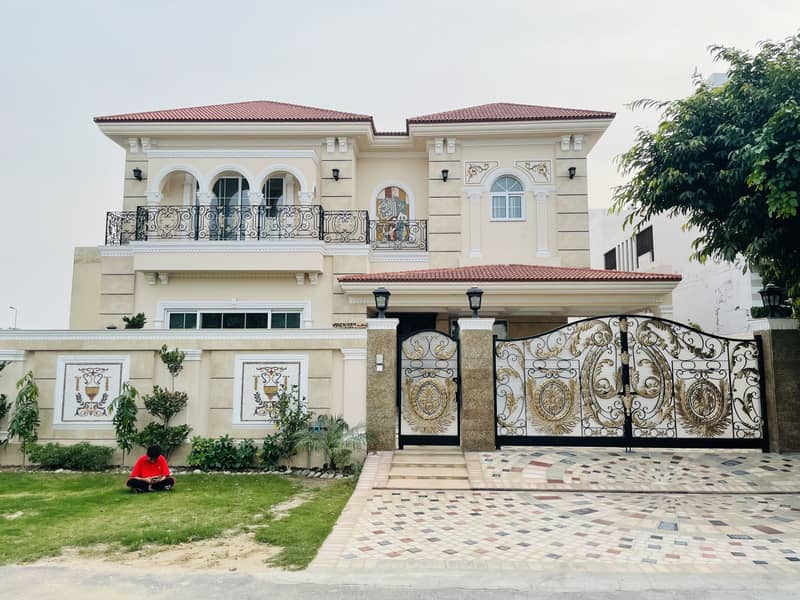 2 Kanal Brand New Spanish Design Bungalow at Prime Location Of Phase 6 0