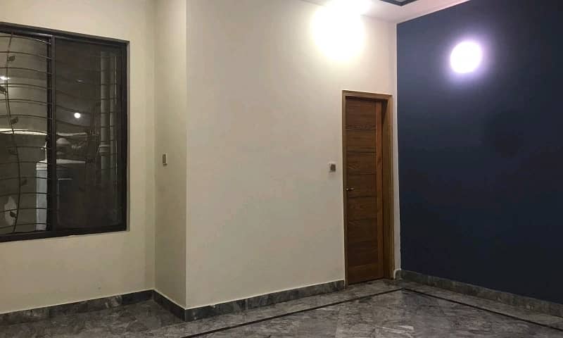 Triple Storey 10 Marla House Available In Johar Town Phase 1 - Block F2 For sale 4