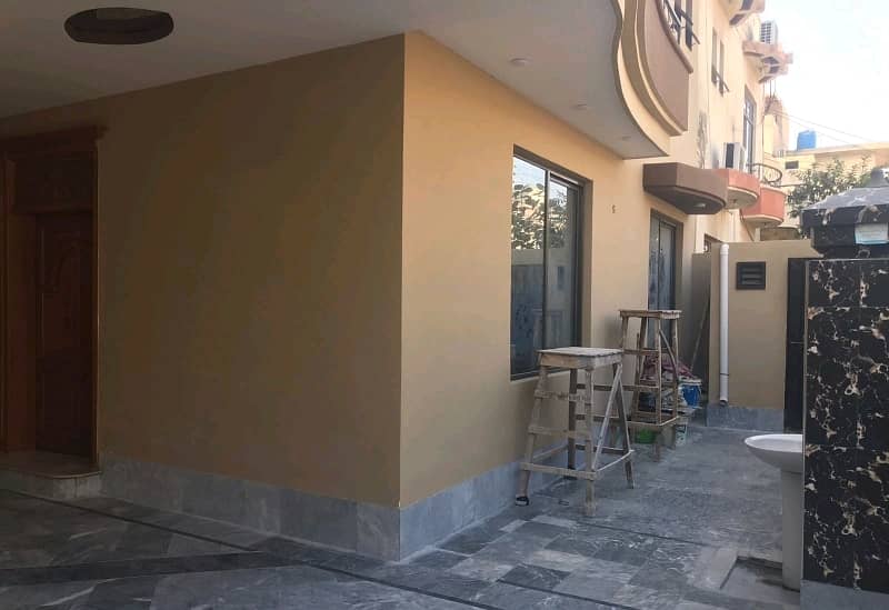 Triple Storey 10 Marla House Available In Johar Town Phase 1 - Block F2 For sale 16