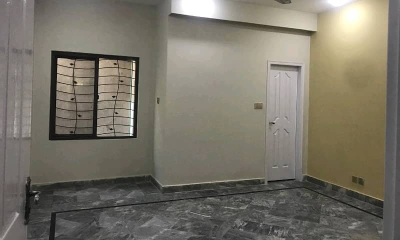 Triple Storey 10 Marla House Available In Johar Town Phase 1 - Block F2 For sale 26