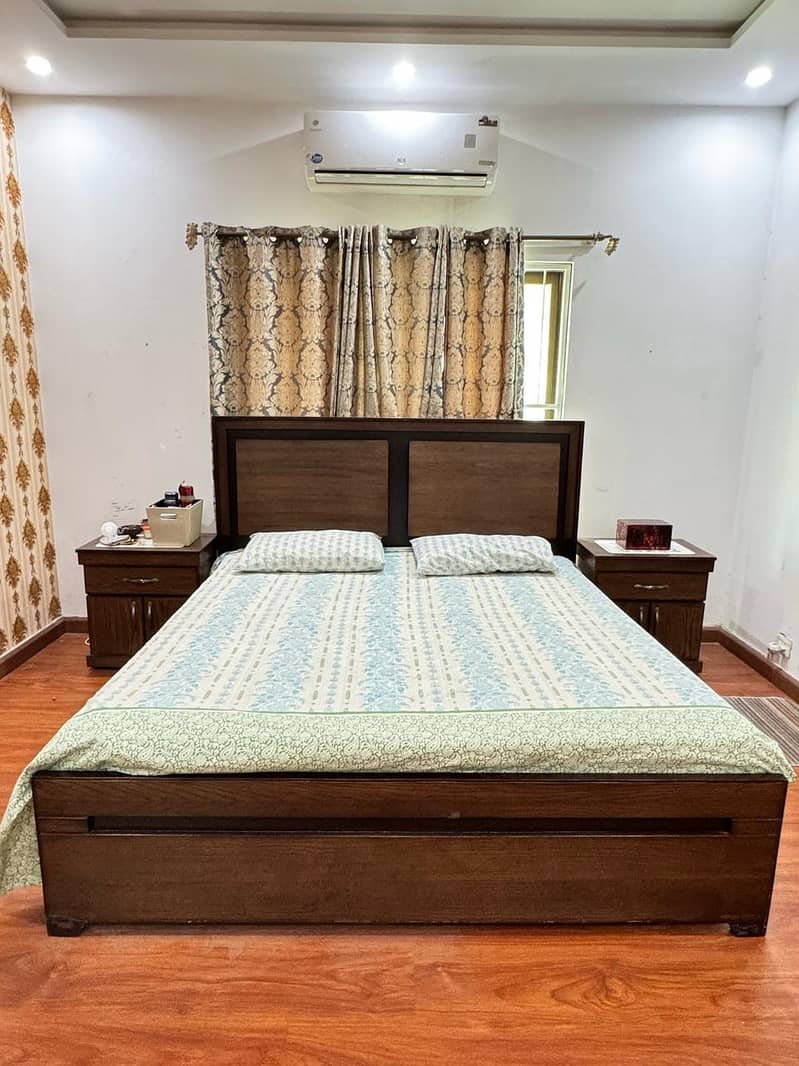 Premium Bed Set with Dressing Table Rs. 95,000 ONLY 0