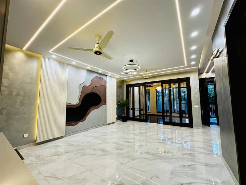 4 Beds Brand New 10 Marla House for Sale Ideal Location in Ex Park View DHA Phase 8. 15