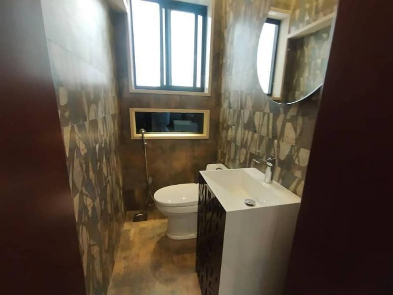 10 Marla House Available For Rent In Reasonable Price And Good Location 8
